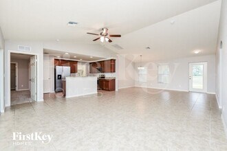 2914 NW 26th Terrace in Cape Coral, FL - Foto de edificio - Building Photo