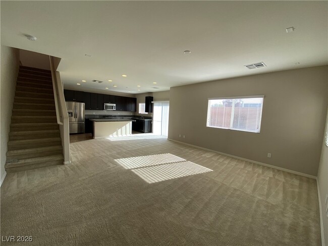 8033 Ancient Oaks Ave in Las Vegas, NV - Building Photo - Building Photo