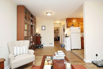 1609 Gordon Ave-Unit -Gordon Ave 1609 #3 in Charlottesville, VA - Building Photo - Building Photo