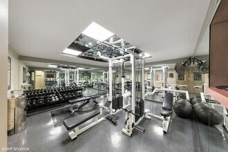 3600 N Lake Shore Dr, Unit 1223 in Chicago, IL - Building Photo - Building Photo