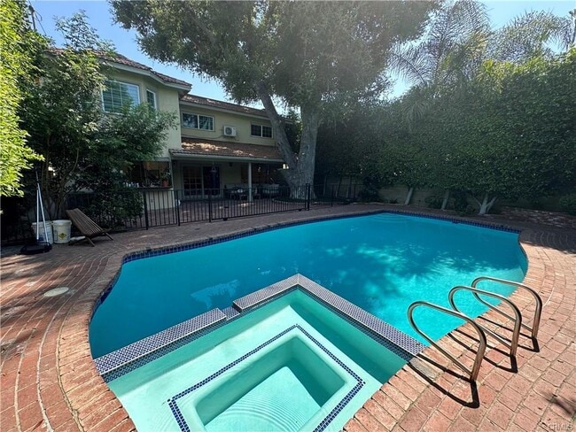 property at 14623 Weddington St