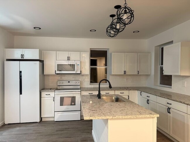 5044 S Old 3C Hwy in Westerville, OH - Foto de edificio - Building Photo