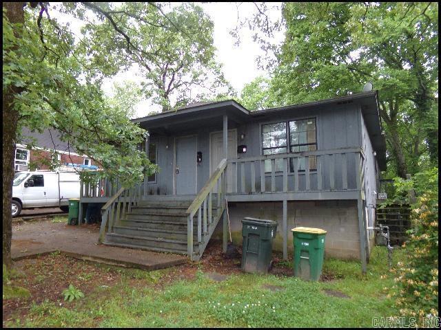 property at 610 S Maple St