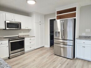 3600 Old Forest Rd in Lynchburg, VA - Building Photo - Building Photo