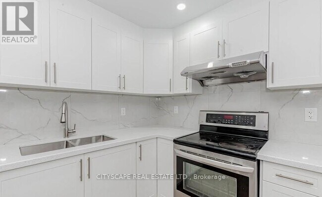 18 Jemima Rd in Brampton, ON - Building Photo - Building Photo