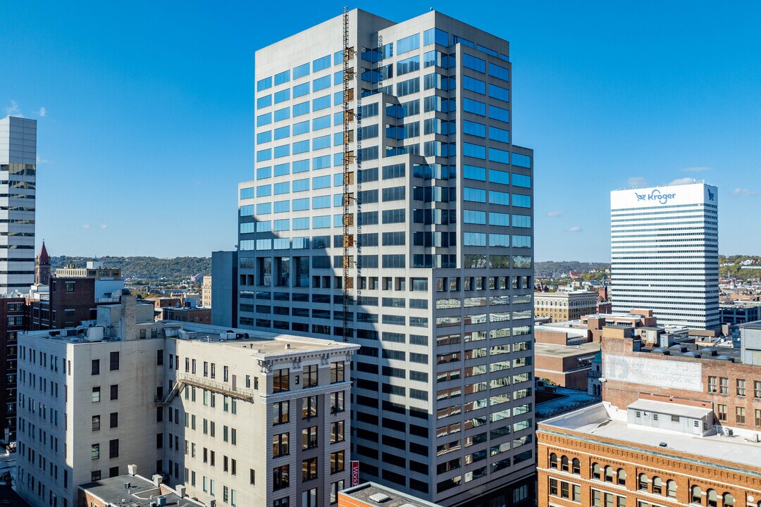 Avant in Cincinnati, OH - Building Photo