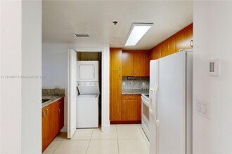 1650 Coral Wy in Coral Gables, FL - Building Photo - Building Photo