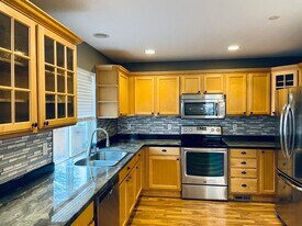 2597 McNeil St in Dupont, WA - Building Photo