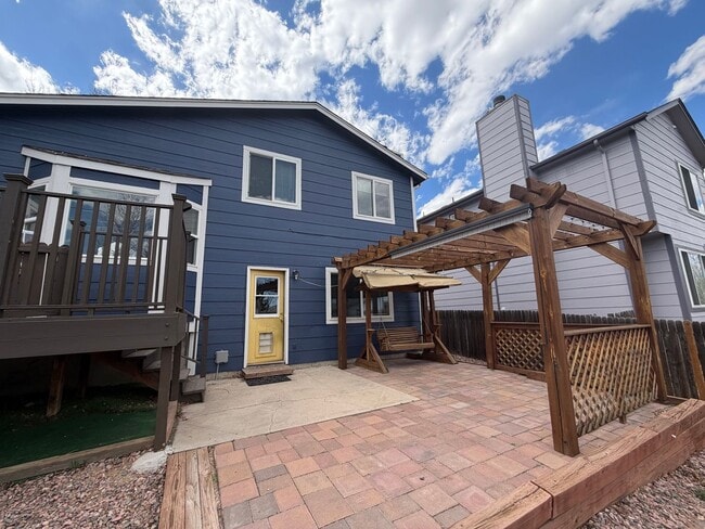 5851 Santana Dr in Colorado Springs, CO - Building Photo - Building Photo