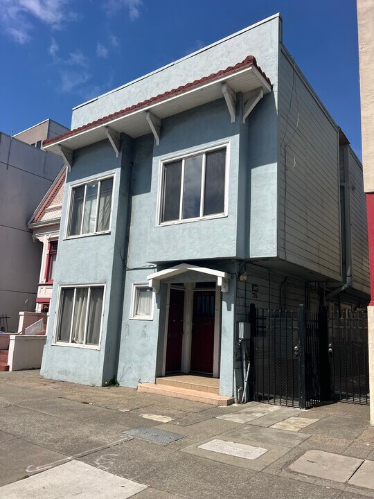 725 Madison St in Oakland, CA - Building Photo