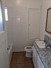 2526 Ellsworth St in Berkeley, CA - Foto de edificio - Building Photo