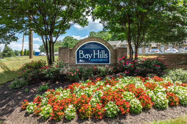 Bay Hills Apartments