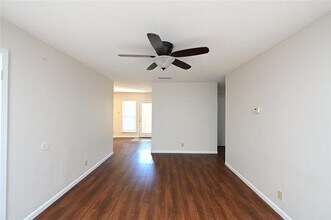 1503 Valleyridge Dr in Austin, TX - Building Photo - Building Photo