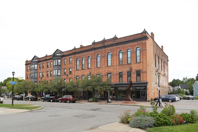 696-712 University Ave in Rochester, NY - Building Photo - Building Photo