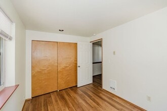 1338 NE Jasmine Ln in Bremerton, WA - Building Photo - Building Photo