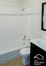 2523 N Lincoln Ave, Unit C2 in Chicago, IL - Foto de edificio - Building Photo