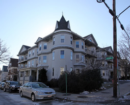 124 Cedar St Apartments