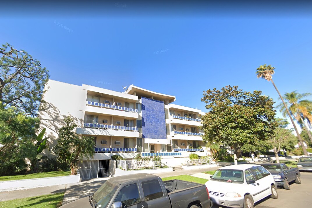 533 S Harvard Blvd in Los Angeles, CA - Foto de edificio