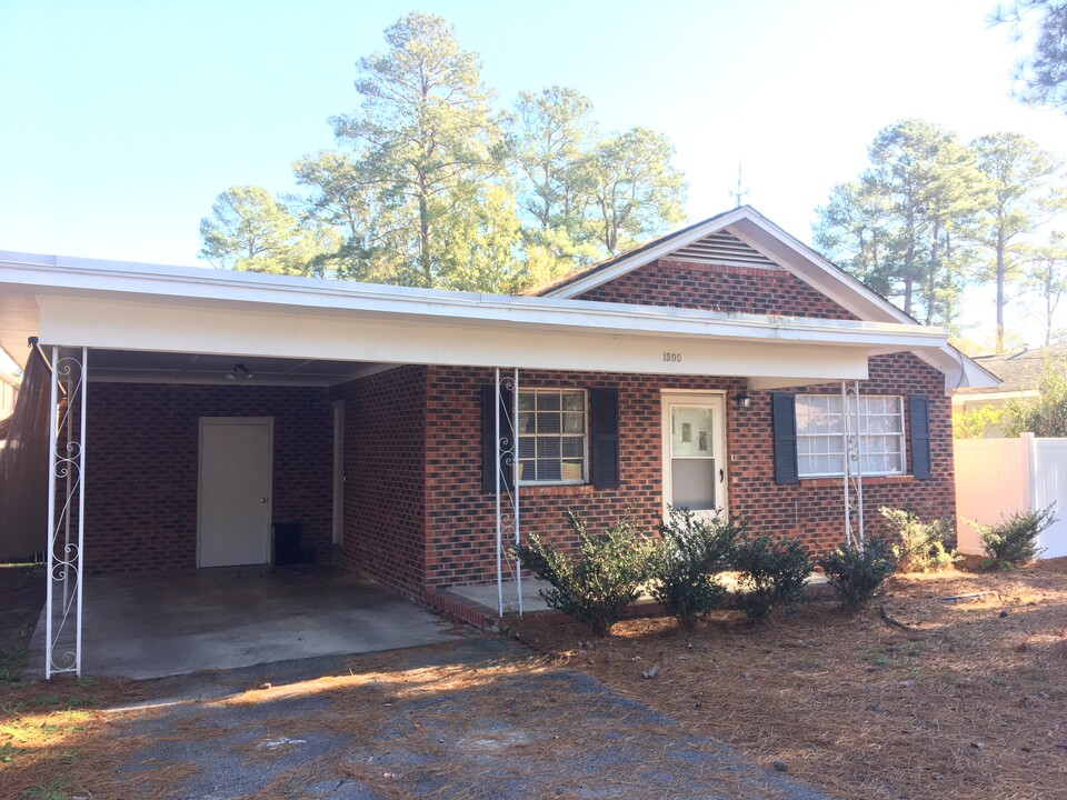 1500 Damon Dr in Florence, SC - Building Photo