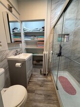 631 W Roscoe St in Chicago, IL - Building Photo - Building Photo