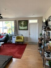 10006 Covey Ln in Escondido, CA - Foto de edificio - Building Photo