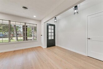 1820 Sedona Ln in Dallas, TX - Building Photo - Building Photo