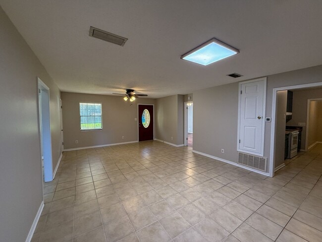 940 Candlestick Dr in Pensacola, FL - Building Photo - Building Photo