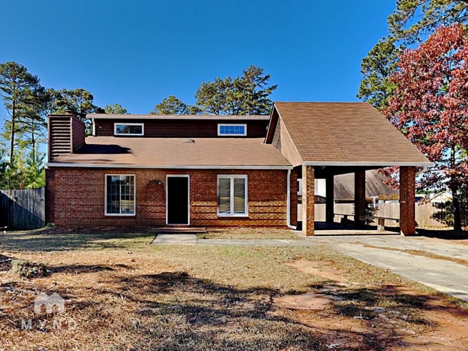2616 Fieldstone View Ln SE in Conyers, GA - Building Photo