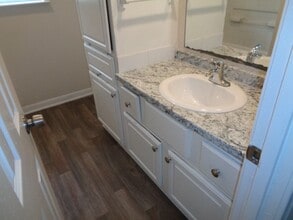 701 Foster Dr in Conroe, TX - Building Photo - Building Photo