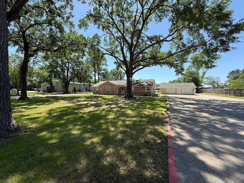 18219 Strack Dr, Unit H-2 in Spring, TX - Building Photo