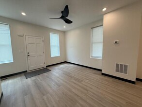 2078 Druid Park Dr in Baltimore, MD - Building Photo - Building Photo