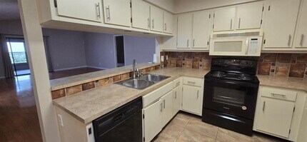 1020 NE 30th Ave in Ocala, FL - Building Photo - Building Photo