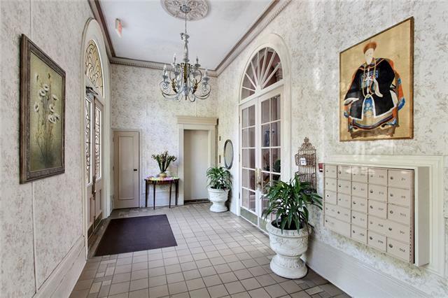 1020 Esplanade Ave in New Orleans, LA - Building Photo - Building Photo