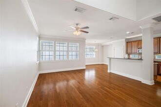 6715 Windrift Way in Austin, TX - Building Photo - Building Photo