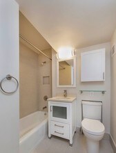 225 E 63rd St-Unit -#A7 in New York, NY - Building Photo - Building Photo