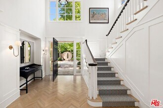 521 Spoleto Dr in Los Angeles, CA - Building Photo - Building Photo