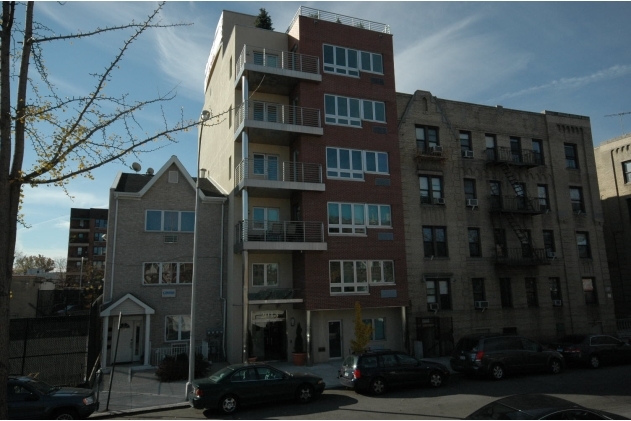 2013 Colonial Ave in Bronx, NY - Building Photo