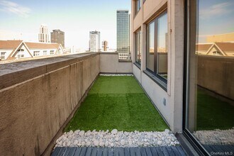 25 Leroy Pl in New Rochelle, NY - Building Photo - Building Photo