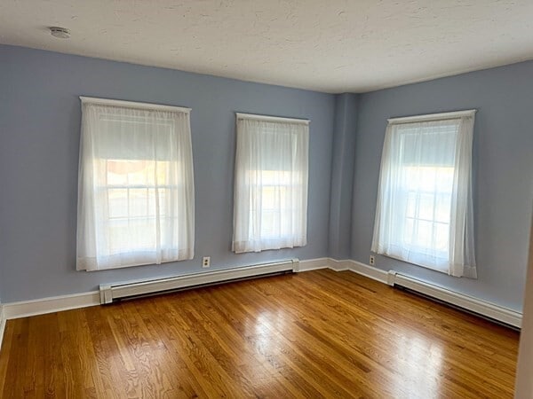 63 Maple Ave in Shrewsbury, MA - Building Photo - Building Photo