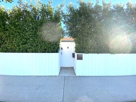 2906 Overland Ave in Los Angeles, CA - Building Photo