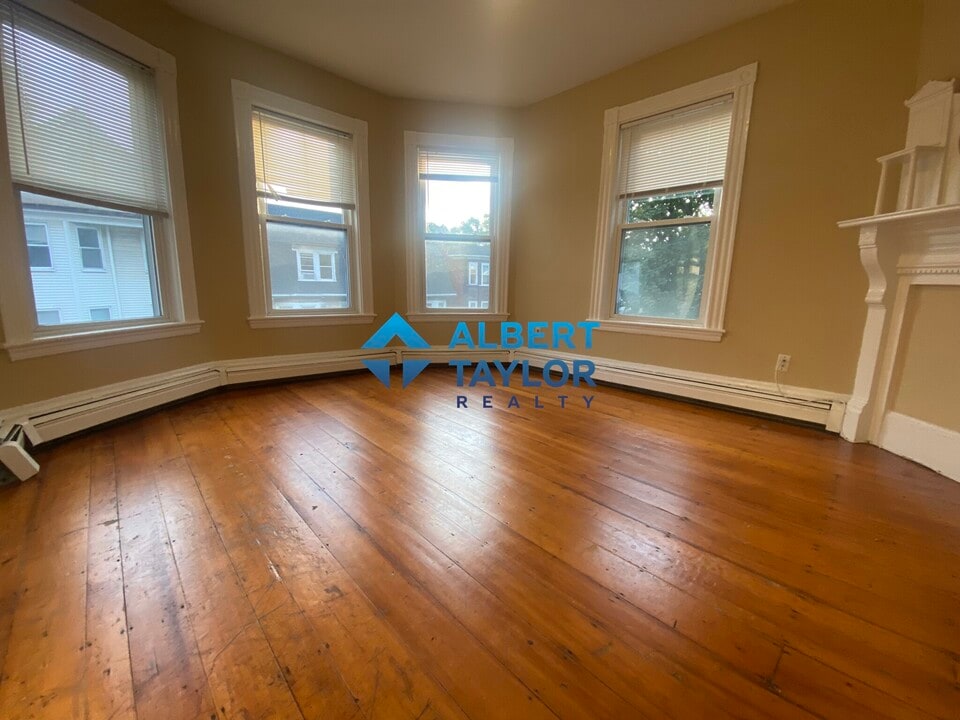 44 Hillside St, Unit 1 in Boston, MA - Building Photo