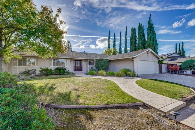 property at 12261 Viewoak Dr