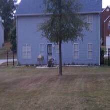 755 Tara Bend in Hampton, GA - Building Photo - Building Photo