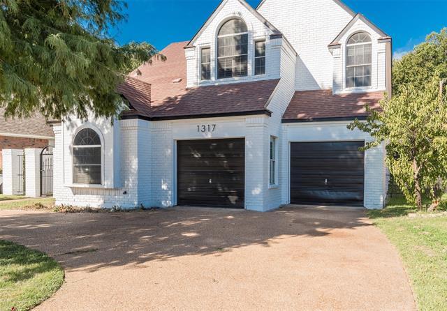 1317 Carver Ln in Irving, TX - Building Photo