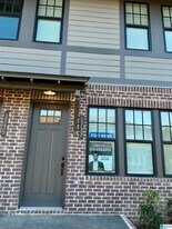 1737 Monkton Ln in Hoover, AL - Building Photo