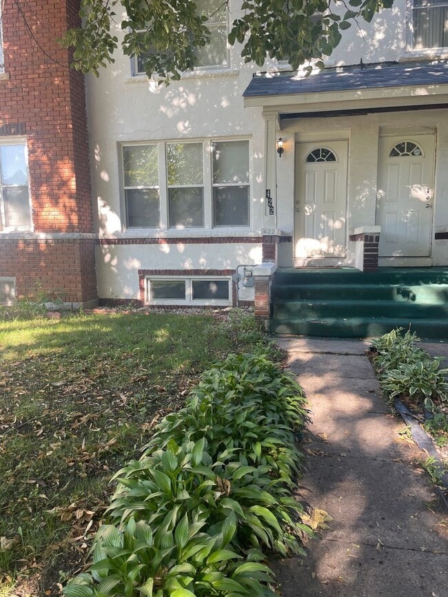 property at 422 Oaklawn Ave