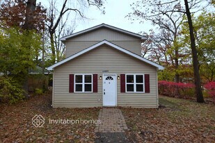 26805 Circle Dr S in Mundelein, IL - Building Photo