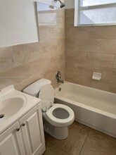 630 NW 15th Terrace-Unit -1 in Fort Lauderdale, FL - Building Photo - Building Photo