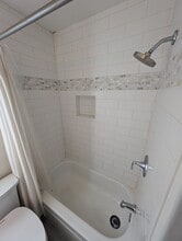 338 Apple Grove Ln in Santa Barbara, CA - Building Photo - Building Photo