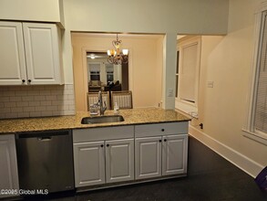 1194 Parkwood Blvd in Schenectady, NY - Building Photo - Building Photo